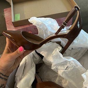 Brown cognac size 6.5 pumps